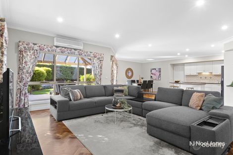 Property photo of 41 Paula Way Chirnside Park VIC 3116