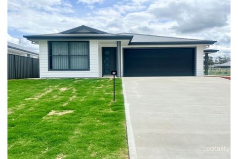 25 Kestral St, Moore Creek, NSW 2340