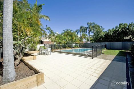 Property photo of 2 Inveray Avenue Benowa QLD 4217