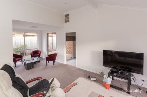 Property photo of 18 Brentwood Drive Cranbourne North VIC 3977