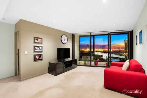 1402/100 Harbour Esp, Docklands, VIC 3008