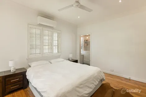 Property photo of 18 Babarra Street Stafford QLD 4053