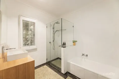 Property photo of 18 Babarra Street Stafford QLD 4053