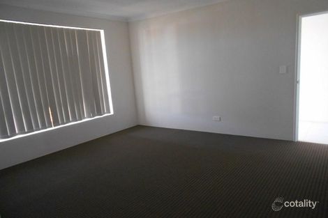 Property photo of 20 Clementine Boulevard Treeby WA 6164