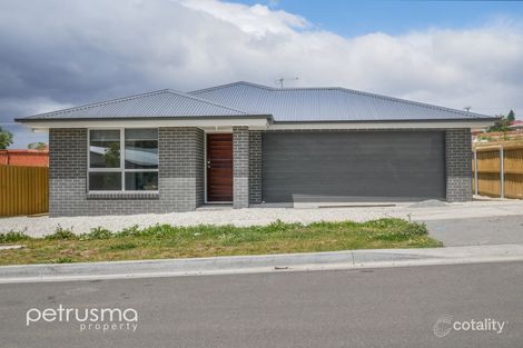 Property photo of 23 Dowding Crescent New Town TAS 7008