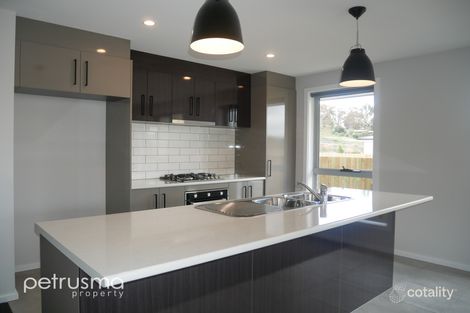 Property photo of 23 Dowding Crescent New Town TAS 7008
