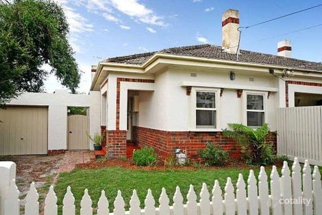 1 Wahroongaa Rd, Murrumbeena, VIC 3163