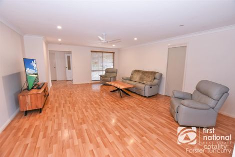 Property photo of 6 Constable Place Tuncurry NSW 2428