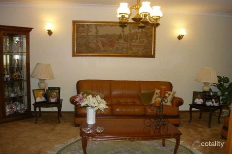 Property photo of 15 Drummoyne Crescent St Johns Park NSW 2176