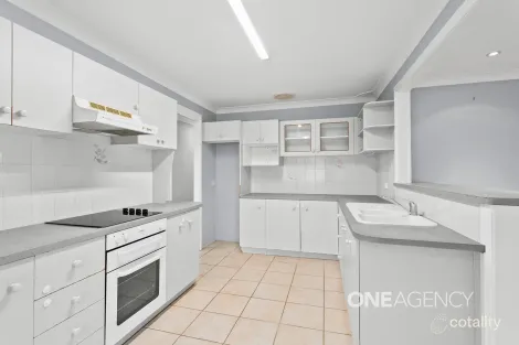 Property photo of 14 Scenic Crescent Albion Park NSW 2527