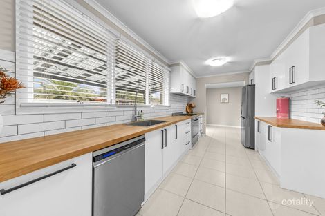 Property photo of 58 Lyrebird Drive Carrum Downs VIC 3201