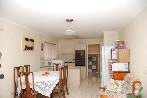 Property photo of 4 Stanton Close Narre Warren South VIC 3805