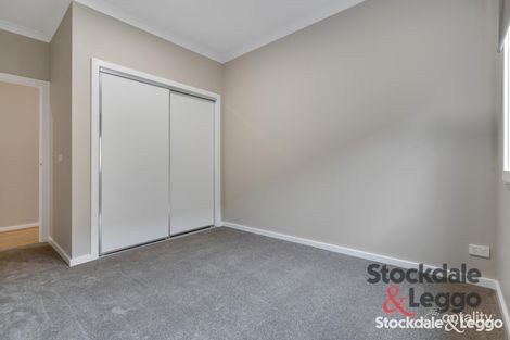 Property photo of 16 Alpaca Drive Sunbury VIC 3429