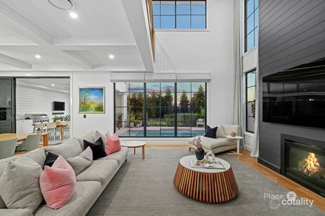 Property photo of 60 Brisbane Avenue Camp Hill QLD 4152