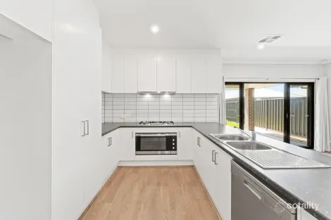 Property photo of 5 Felicity Road Angle Vale SA 5117