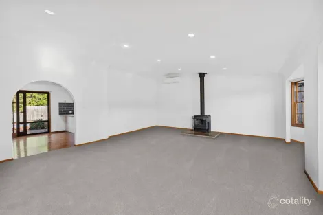 Property photo of 7 Toorak Close Mollymook Beach NSW 2539