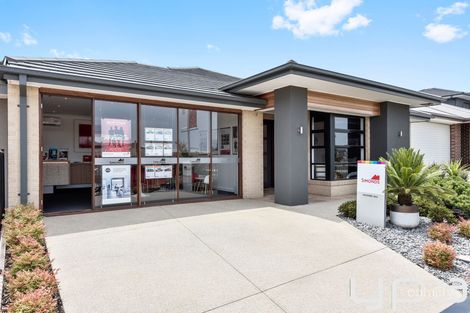 Property photo of 35 Memory Crescent Wyndham Vale VIC 3024