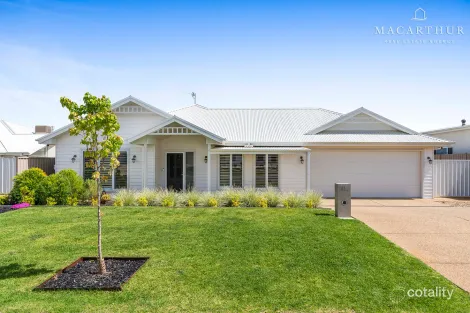 Property photo of 41 Valencia Drive Gobbagombalin NSW 2650