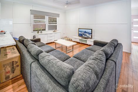 Property photo of 17A Yoomba Crescent Alexandra Headland QLD 4572