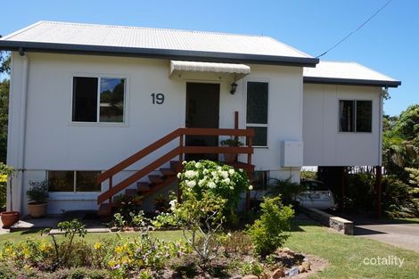 Property photo of 19 Neptune Street Tannum Sands QLD 4680