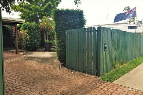 1/12 Palm St, Holloways Beach, QLD 4878