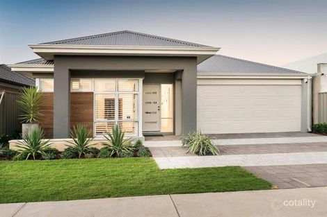 Property photo of 13 Sunstone Boulevard Treeby WA 6164