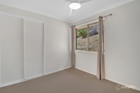 Property photo of 5 Pinemount Crescent Oxenford QLD 4210
