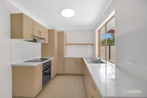 Property photo of 5 Pinemount Crescent Oxenford QLD 4210