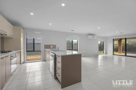 Property photo of 18 Aruma Avenue Harkness VIC 3337