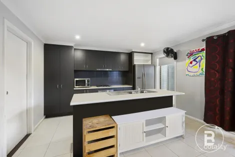 Property photo of 83 McNulty Drive Wendouree VIC 3355