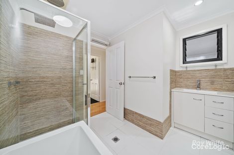 Property photo of 1 Finley Court Helensvale QLD 4212