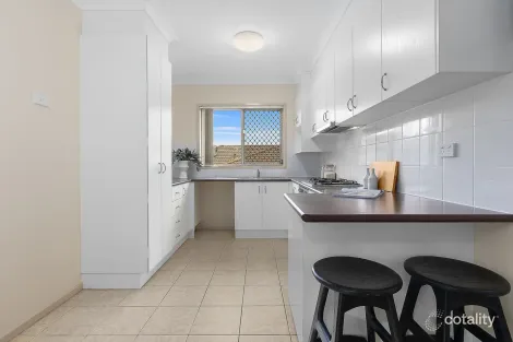 Property photo of 20 Murruba Place Jerrabomberra NSW 2619