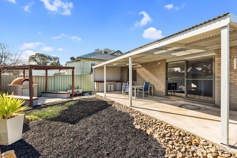 Property photo of 24 Railway Terrace Kangaroo Flat VIC 3555