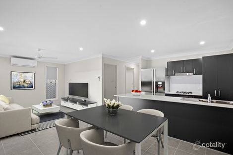 Property photo of 32A Creswell Street Wadalba NSW 2259