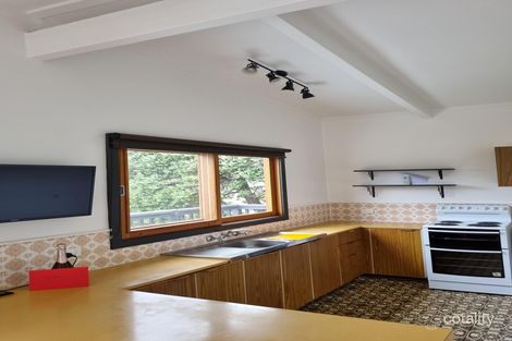 33 Grenville Ave, Tuross Head, NSW 2537