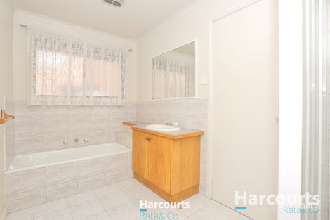 Property photo of 8 The Seekers Crescent Mill Park VIC 3082