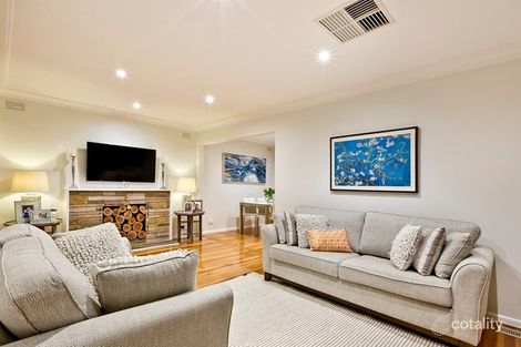 Property photo of 2 Paton Court Greensborough VIC 3088