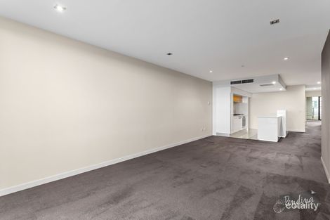Property photo of 1805/100 Harbour Esplanade Docklands VIC 3008