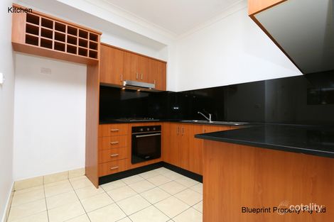 Property photo of 2/16-24 Lydbrook Street Westmead NSW 2145