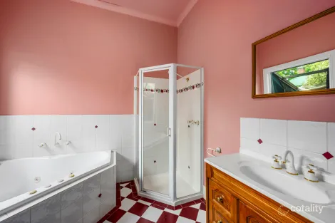 Property photo of 19 The Parade Mansfield VIC 3722