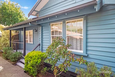 Property photo of 19 The Parade Mansfield VIC 3722