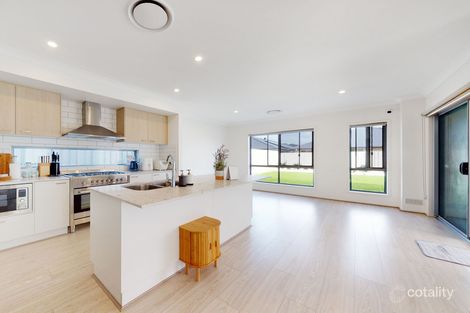 100 Ivory Cres, Pallara, QLD 4110