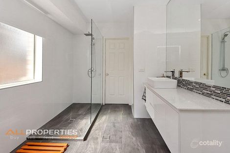 Property photo of 5 Lugano Close Parkinson QLD 4115