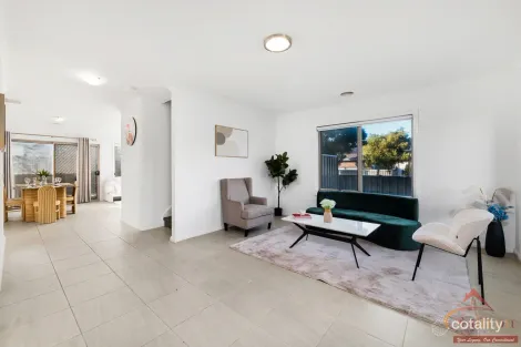 Property photo of 30 Springbrook Parkway Cobblebank VIC 3338