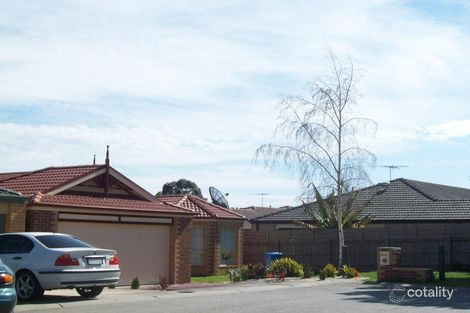 Property photo of 18 Canterbury Close Narre Warren VIC 3805