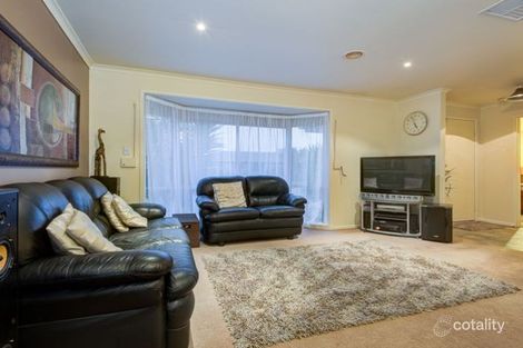 Property photo of 10 Monash Way Cranbourne North VIC 3977