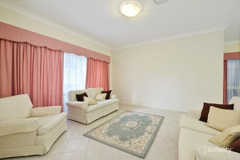 Property photo of 33 Flame Tree Crescent Carindale QLD 4152