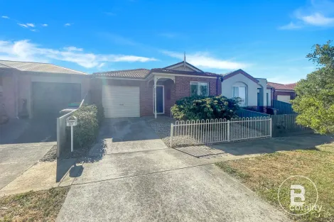 37 Oscar Dr, Sebastopol, VIC 3356