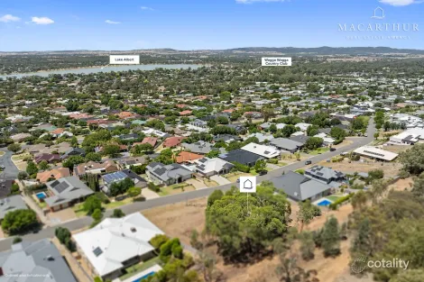 Property photo of 37 Atherton Crescent Tatton NSW 2650