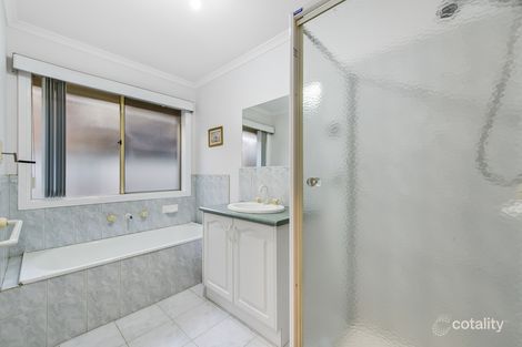 Property photo of 13 Currie Drive Delahey VIC 3037